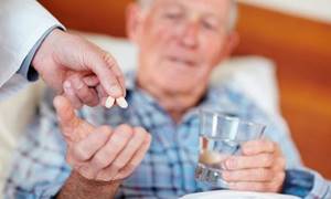 Нужно ли снижать холестерин: вред или польза таблеток в пожилом возрасте