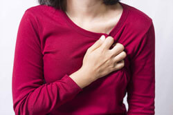 Тянущая боль в сердце: причины и действия в домашних условиях