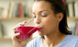 Напитки, понижающие давление: как пить сок свеклы и граната при гипертонии