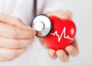 Симптомы и признаки болезней сердца: список основных